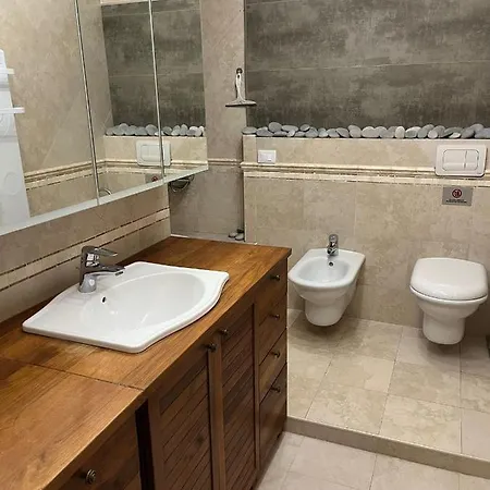 Eden Cap : A Delightful 11 Adults Just One Km Away From Monte Carlo Station فيلة بوزولي